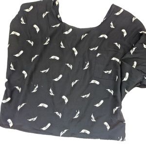 Adorable feather top